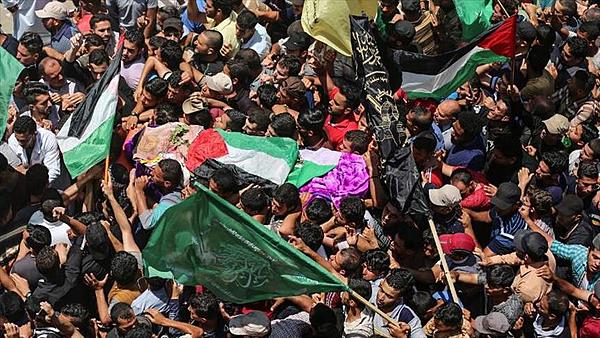الشهيدة رزان النجار صور من حياة الشهيدة