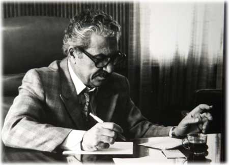 اضغط على الصورة لعرض أكبر

الاسم: zayyad-yaktob.jpg
الحجم: 27.8 كيلوبايت
رقم التعريف: 221901